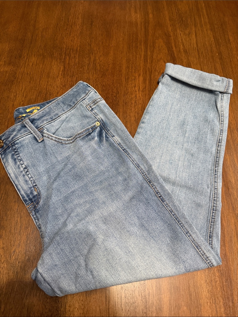 Seven7 Weekend Easy Fit Boyfriend Rolled Cuff Light Wash Jeans Size 8